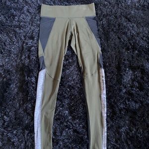 VICTORIA SECRET PINK LEGGINGS